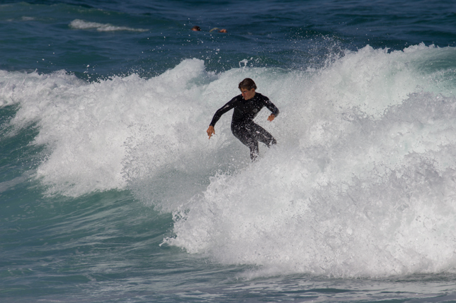 027_Surfer